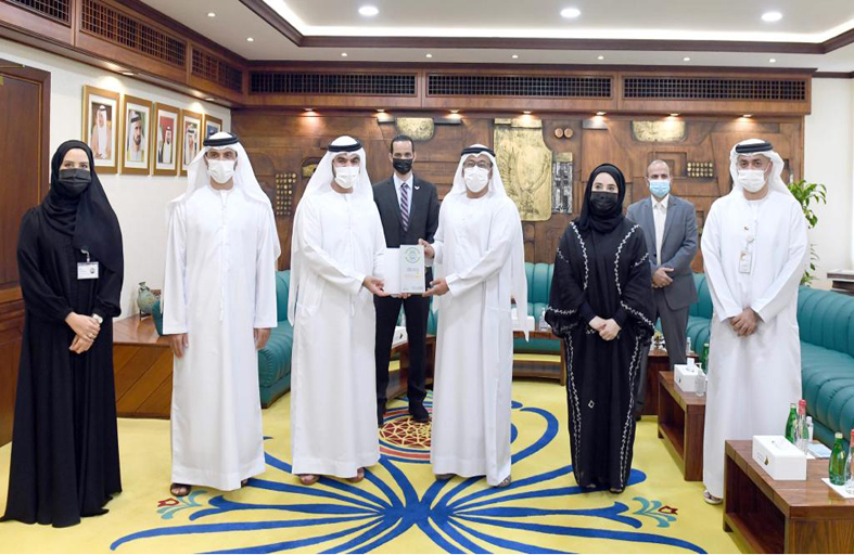 100 % نسبة خفض الأوراق في بلدية دبي