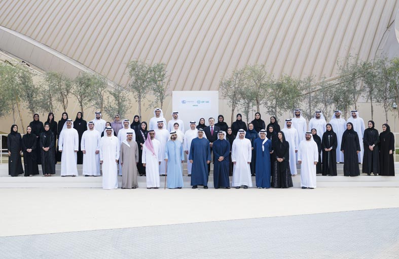 رئيس الدولة يمنح محمد بن راشد ومنصور بن زايد «وسام زايد» تقديراً لجهودهما في نجاح تنظيم COP28