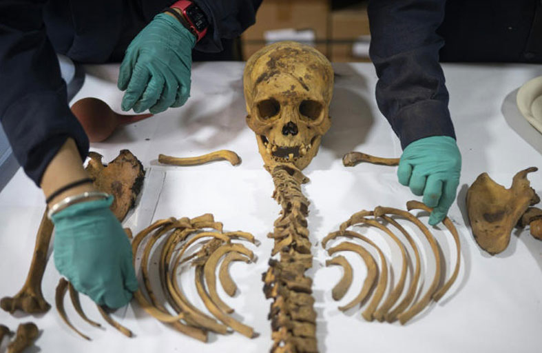 اكتشاف مقبرة من العصر ما قبل الإسباني في ليما 