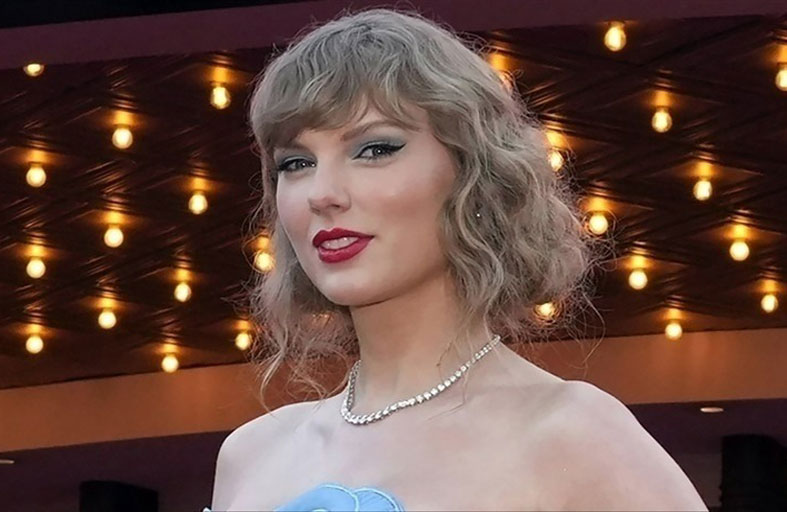 تايلور سويفت تحصد لقب “شخصية العام” بمجلة تايم