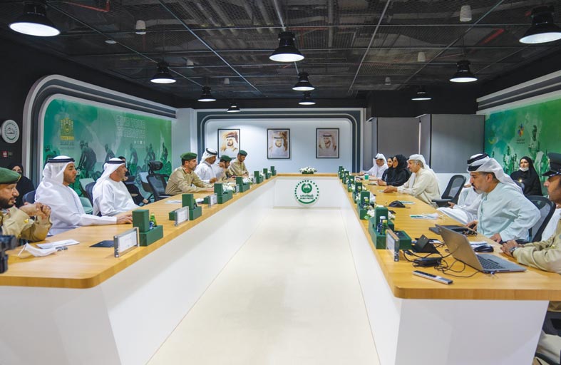 عبد الله المري يترأس اجتماع إدارة نادي الضباط