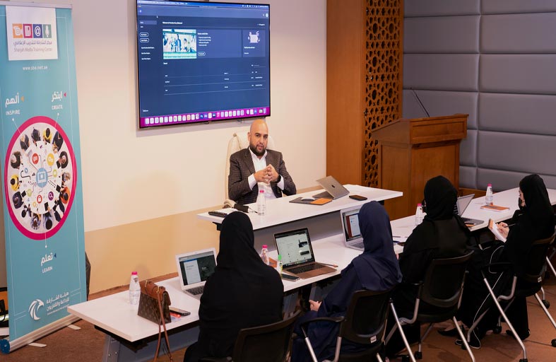 الشارقة للتدريب الإعلامي يطلق مبادرة (أنا أستطيع) لتأهيل المواهب الإعلامية الإماراتية