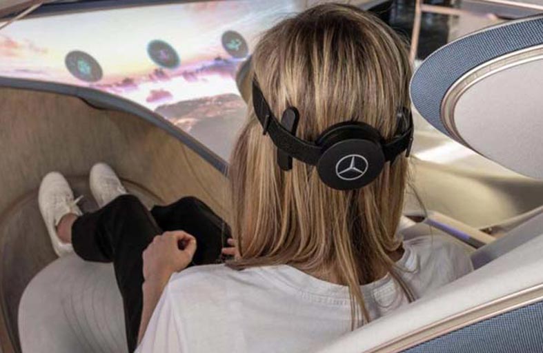 سيارة مرسيدس ذكية تقرأ الأفكار
