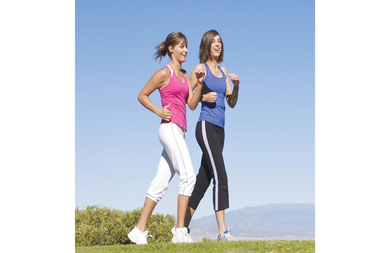 4 آلاف خطوة يومية قد تحميك من تلف دماغي مزمن