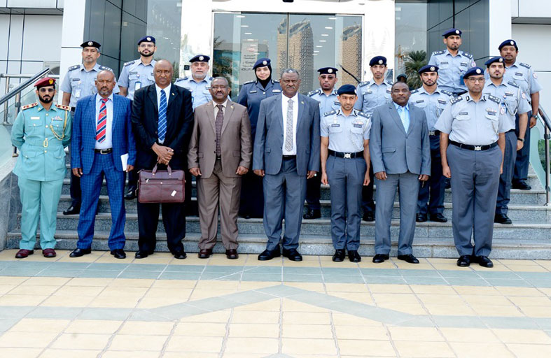 وفد الداخلية السوداني يطلع على الجهود التطويرية بالأدلة الجنائية والمدينة الآمنة بشرطة أبوظبي