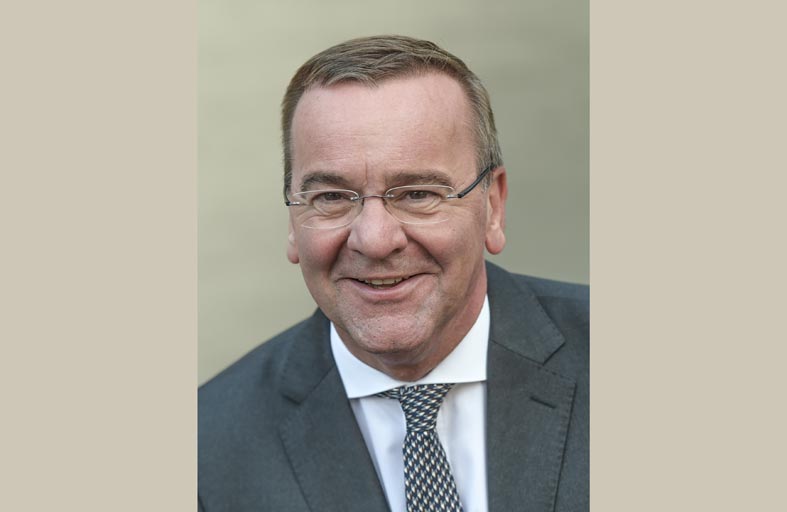 وزير الدفاع الألماني: التسريب الصوتي بشأن أوكرانيا «خطأ فردي» 