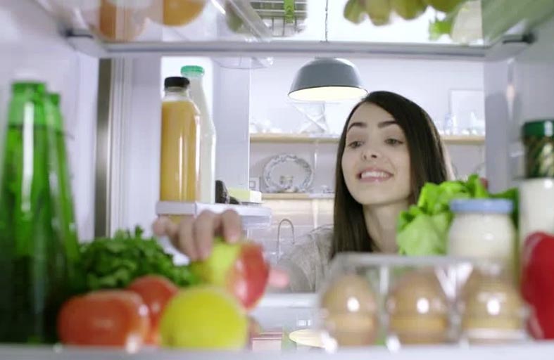 أطعمة تخزنها ربات المنازل بطريقة خاطئة