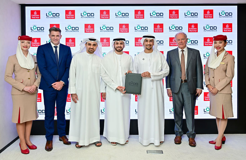 تعاون بين «الإمارات للشحن الجوي» و«لود أتونوموس» لتطوير حلول توصيل بالطائرات المسيّرة
