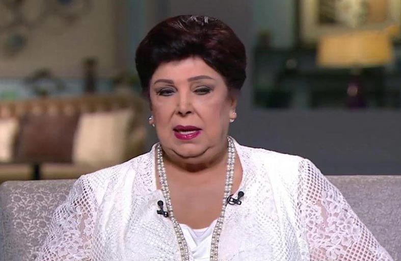 رجاء الجداوي تتلقى البلازما لهزيمة كورونا