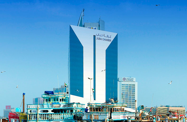 43.9 % نمو صادرات وإعادة صادرات أعضاء غرفة دبي خلال شهر أغسطس 2021