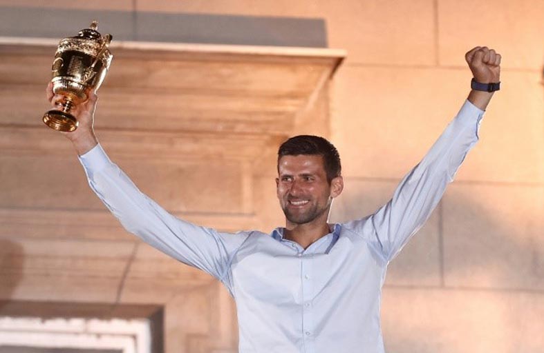 ديوكوفيتش يفتتح ملاعب كرة مضرب قرب «أهرامات» البوسنة