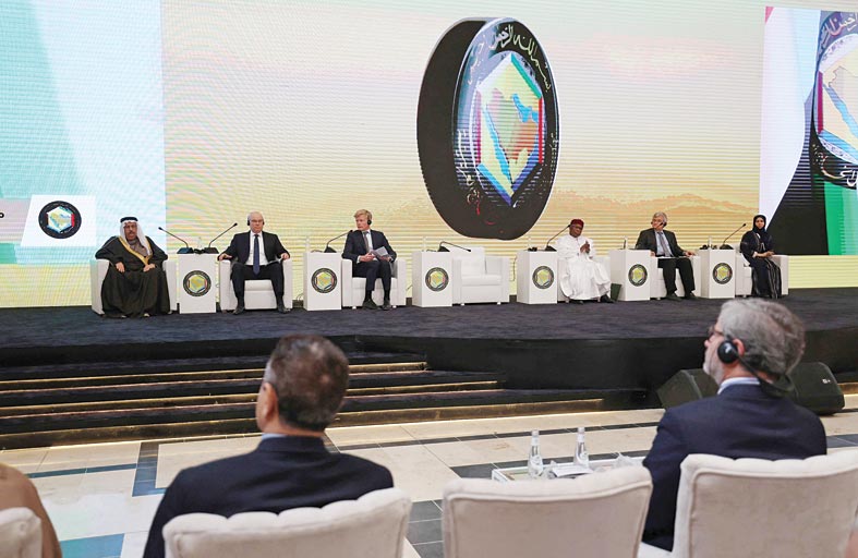 انطلاق المشاورات اليمنية.. واتفاق الرياض خارطة طريق