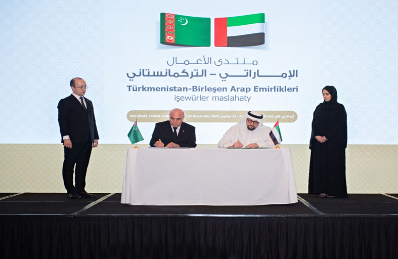 بحضور رئيس تركمانستان.. (مصدر) توقع اتفاقية مع (تركمان انيرجو) لتطوير محطة طاقة شمسية بقدرة 100 ميجاواط