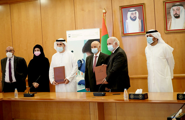 جامعة الشارقة ومؤسسة الجليلة تتعاونان في أبحــاث المجالات الطبية والتعليم الطبي