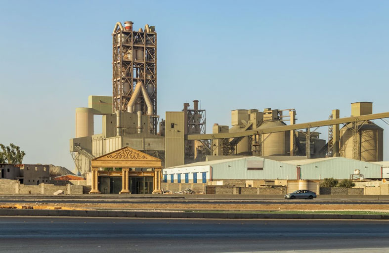 الإنتاج الصناعي السعودي يرتفع 7.9 % في يونيو