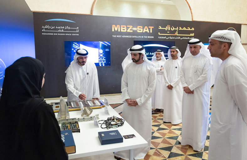 حمدان بن محمد يثمّن جهود فريق مركز محمد بن راشد للفضاء في نجاح إطلاق مهمة محمد بن زايد سات 