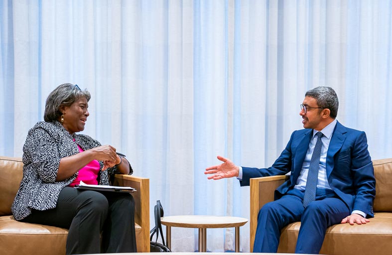 عبدالله بن زايد يلتقي عددا من وزراء الخارجية والمندوبة الأمريكية لدى الأمم المتحدة في نيويورك