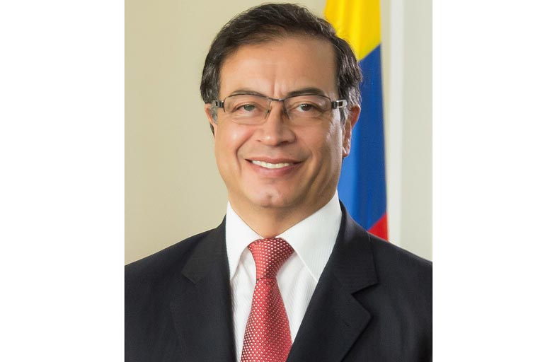  بايدن يهنّئ بيترو على  فوزه بانتخابات كولومبيا