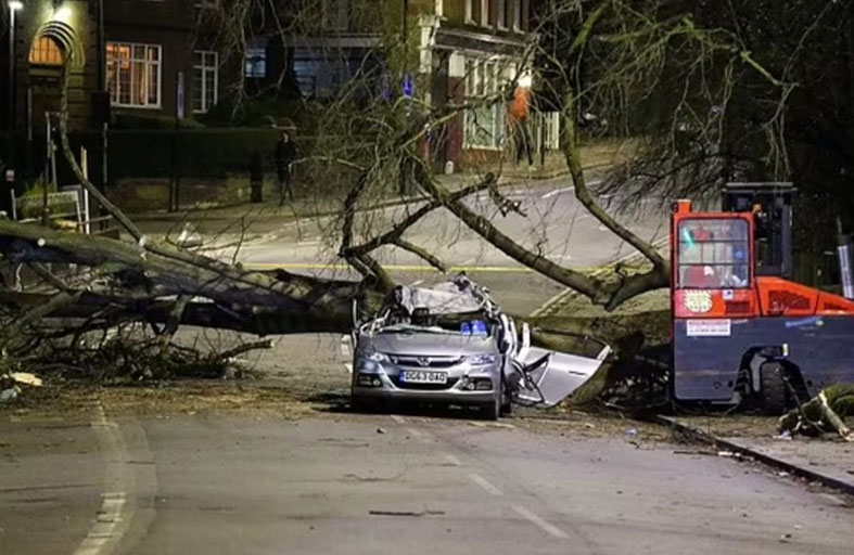 علماء: دوامة قطبية قوية وراء موجة الوفيات في بريطانيا وأيرلندا