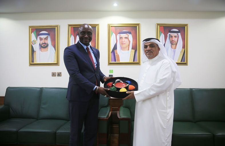 غرفة رأس الخيمة تفتح آفاقا جديدة للتعاون مع غينيا في القطاعات الاستثمارية