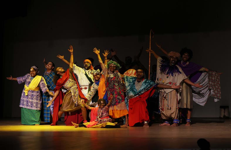 مسرحية (بذور المانجو) الصدق أساس النجاح