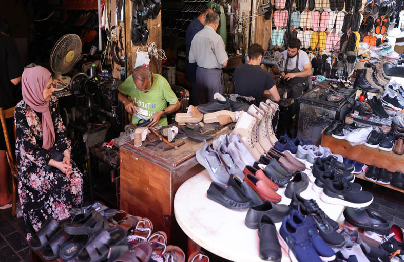 مهن انتعشت في لبنان بفعل الأزمة الاقتصادية بعدما كانت مهددة بالاندثار 