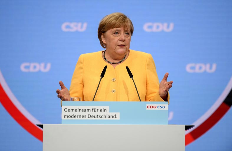 ميركل تحاول إنقاذ حملة حزبها قبل الانتخابات 