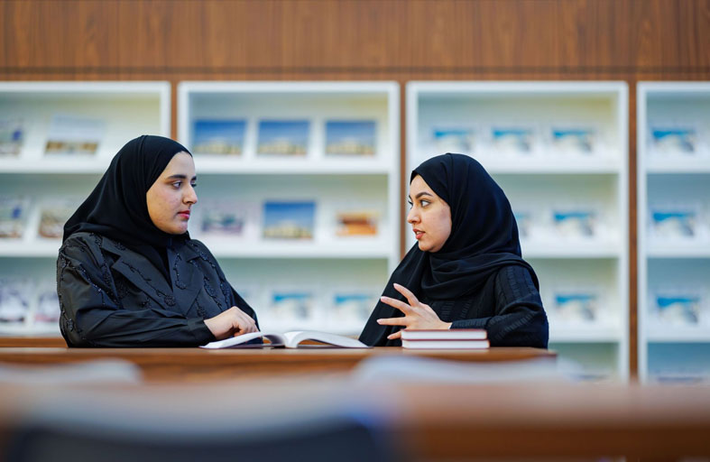 جامعة محمد بن زايد للعلوم الإنسانية تفتح باب القبول بفرعها في الظفرة