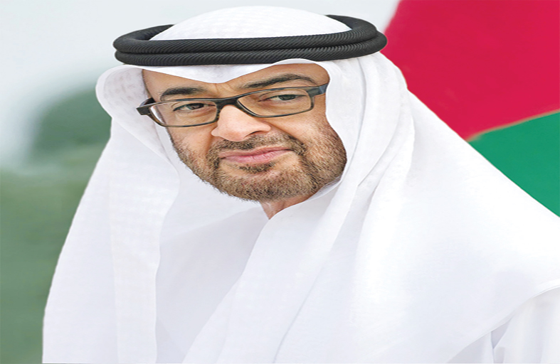 محمد بن زايد يوجه بمنح الإقامة الذهبية للعاملين في خط الدفاع الأول وأسرهم