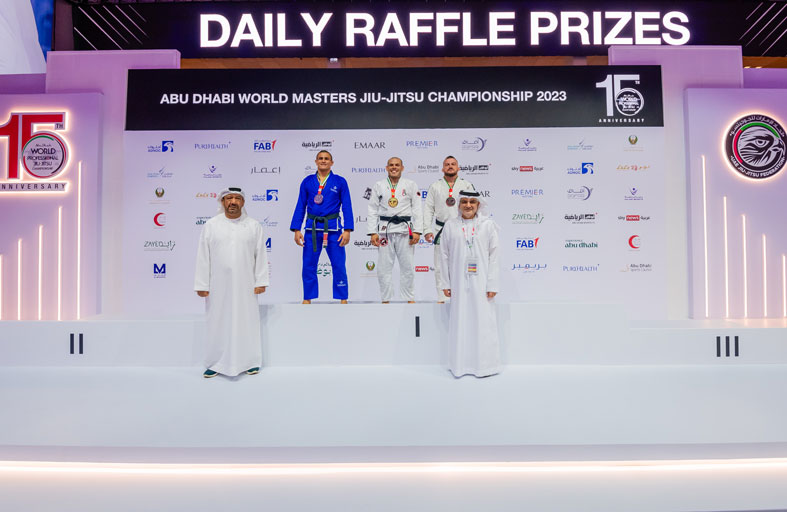 لاعبو فئة الأساتذة في الحزامين البني والأسود يشعلون المدرجات بنزالات قوية في بطولة أبوظبي العالمية لمحترفي الحوجيتسو  