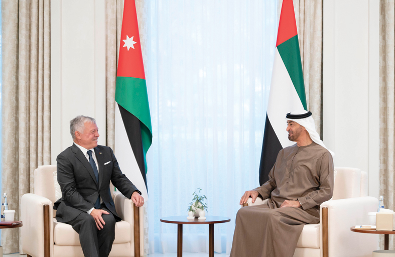 محمد بن زايد يستقبل ملك الأردن ويبحثان العلاقات الثنائية وسبل تطويرها