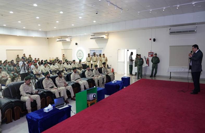 شرطة دبي تعزز الثقافة الصحية بين موظفي « المنشآت والطوارئ»