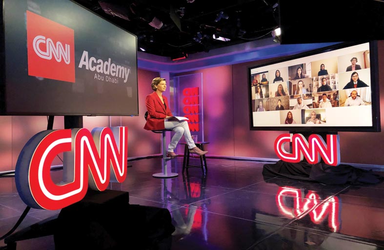 أكاديمية CNN أبوظبي  تحتفل بتخريج أولى دفعاتها