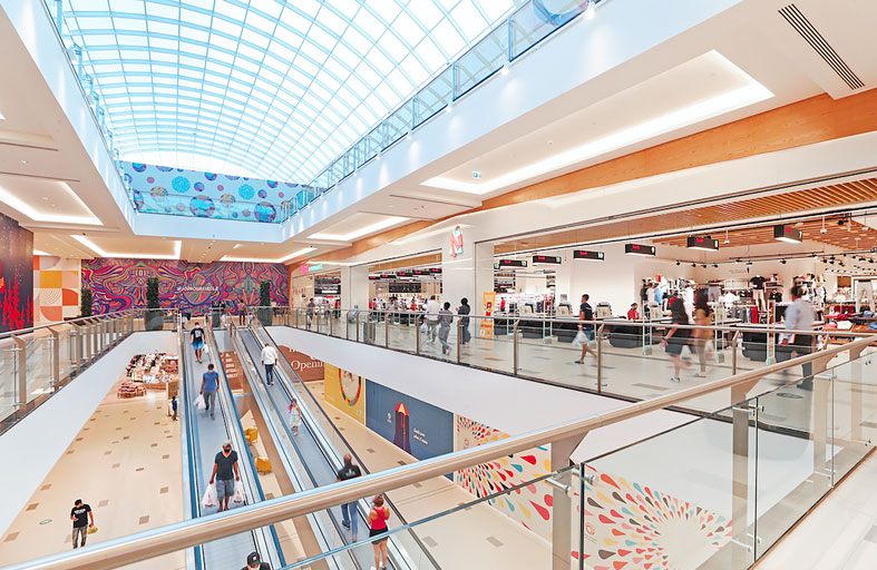 مفاجآت صيف دبي تقدم منحة مدهش الدراسية 