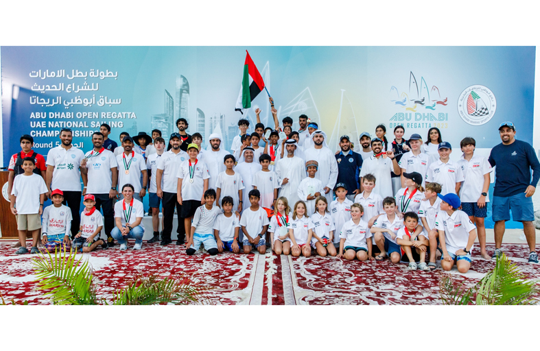 تتويج الفائزين في “بطل الإمارات” للشراع الحديث