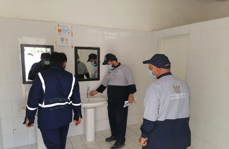 كهرباء الشارقة تفحص تسربات المياه في 535 منشأة 