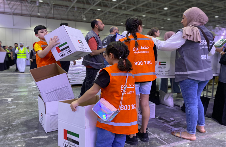 استقطاب 4 آلاف متطوع لتعبئة 7 آلاف حزمة من المساعدات الإنسانية ضمن حملة «تراحم من أجل غزة»  في إكسبو الشارقة