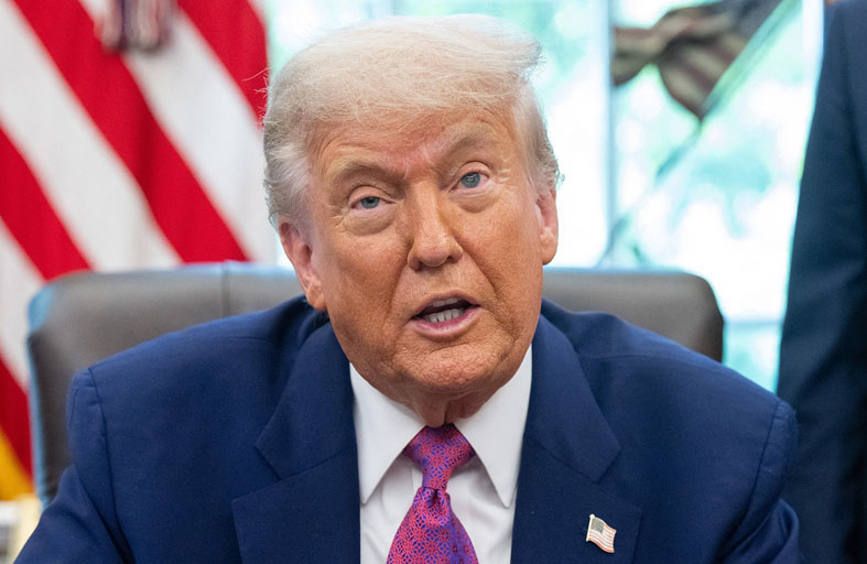 كاتب أمريكي: ترامب يستغل أخطاء بايدن في أزمة المهاجرين