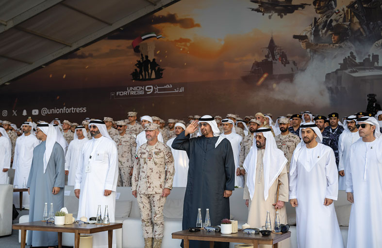 رئيس الدولة: القوات المسلحة ستظل رمزاً لمنعة الوطن وعزته 