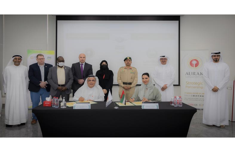 إسعاد شرطة دبي والجامعة الأمريكية برأس الخيمة يوقعان مذكرة تعاون