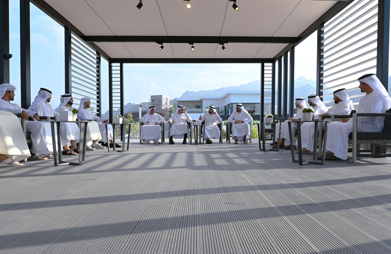 حمدان بن محمد يأمر بتشكيل مجلس تجّار حتّا