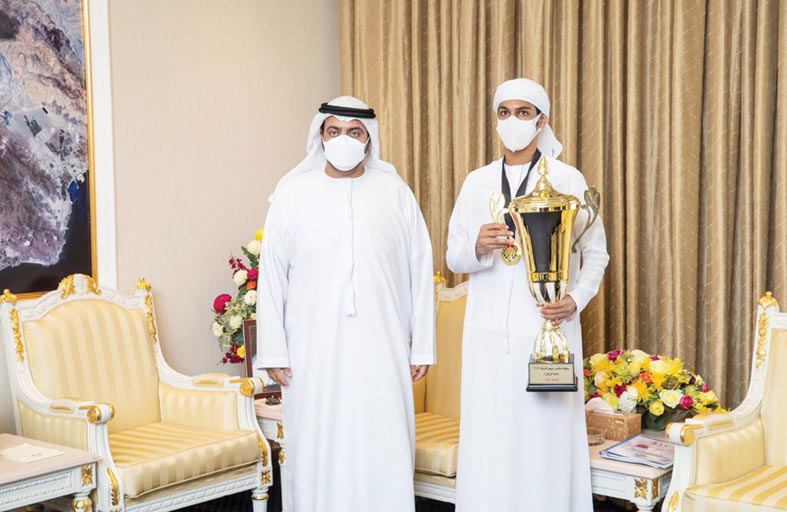 ولي عهد الفجيرة يستقبل الفائز بكأس رئيس الدولة للشطرنج 2021