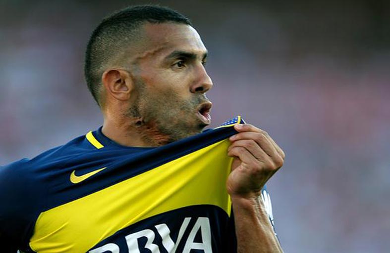 نجوم يدشنون مسيرتهم التدريبية من القمة