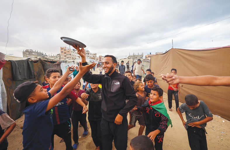 ترامب يعتزم زيارة الشرق الأوسط وحضور توقيع الاتفاق بمصر