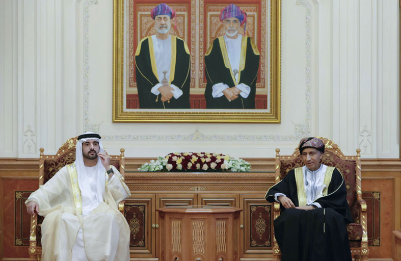 حمدان بن محمد يلتقي نائب رئيس مجلس الوزراء العماني لشؤون مجلس الوزراء