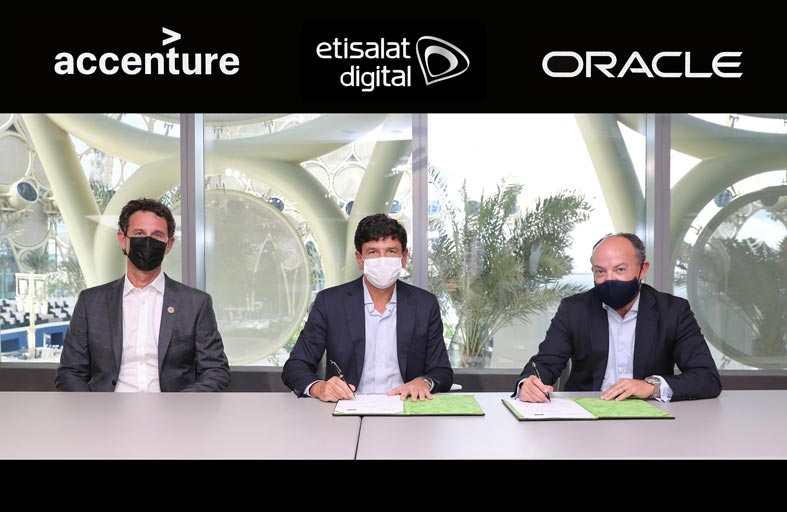 تعاون بين أكسنتشر واتصالات ديجيتال وأوراكل لدعم التحول الرقمي