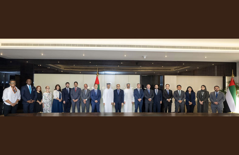 الحسيني يبحث مع سفراء دول أمريكا اللاتينية والكاريبي تعزيز التعاون مع المجموعة