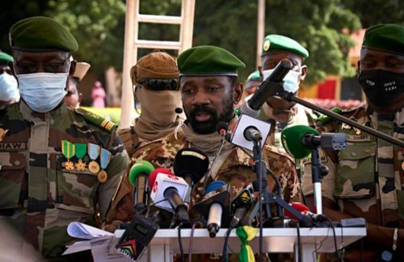  مالي تقترح جدولا زمنيا لإعادة السلطة إلى المدنيين 