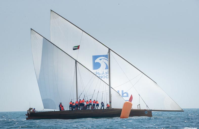 «أدنوك» ترعى مهرجان سباق دلما الخامس للمحامل الشراعية