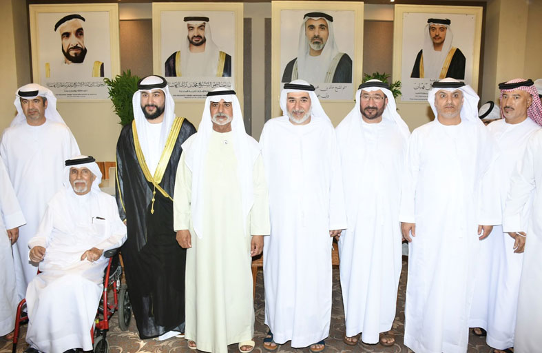 نهيان بن مبارك يحضر أفراح الزرعوني والبلوشي في العين